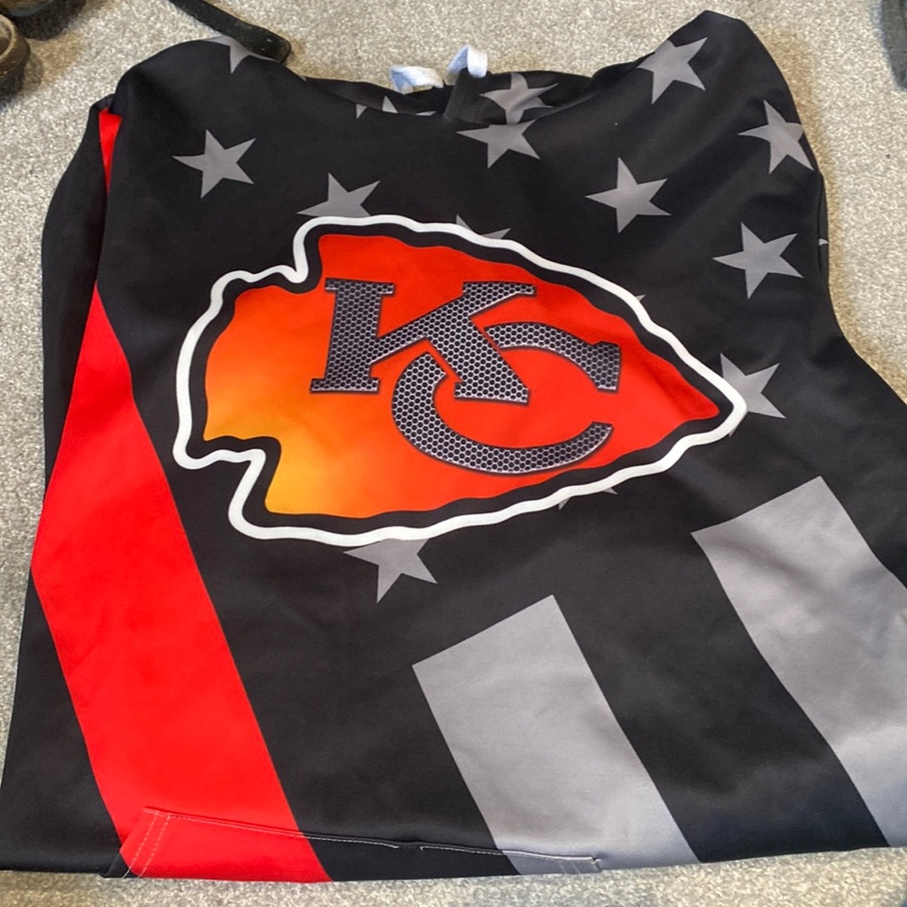 Kansas City Chiefs hoodie size XL